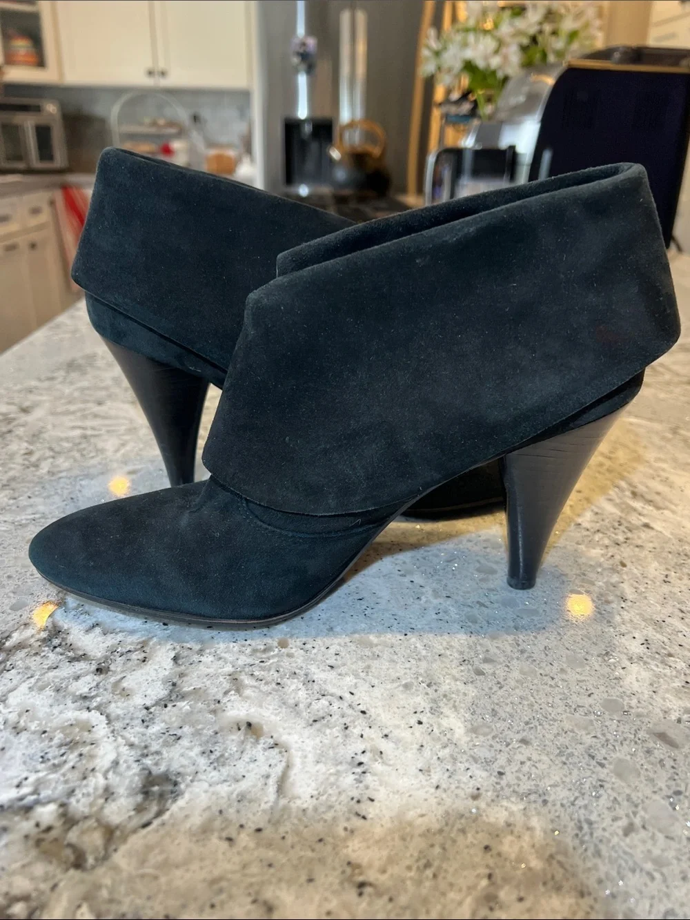 Via Spiga Suri Black Suede Foldover Cuff Ankle Booties - Size 8 EUC